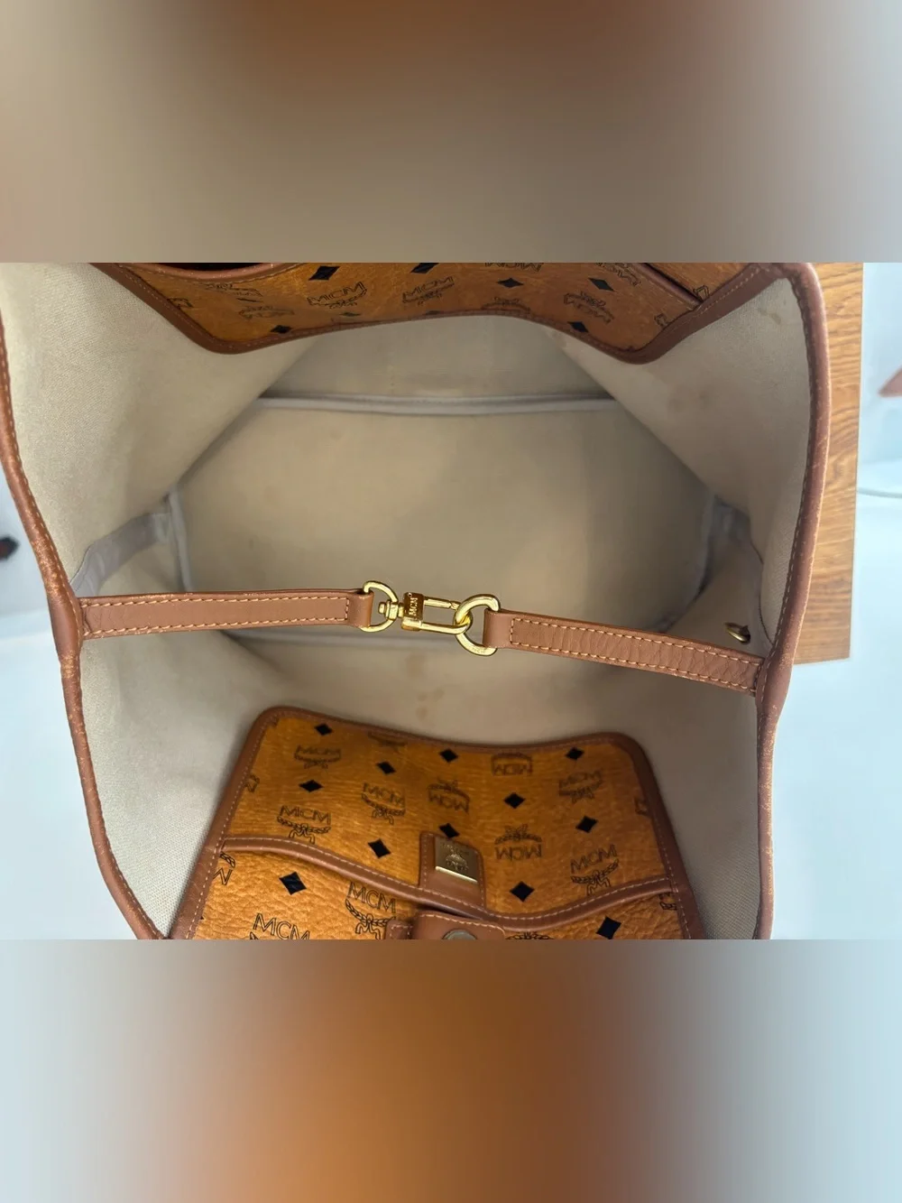 MCM stunning authentic